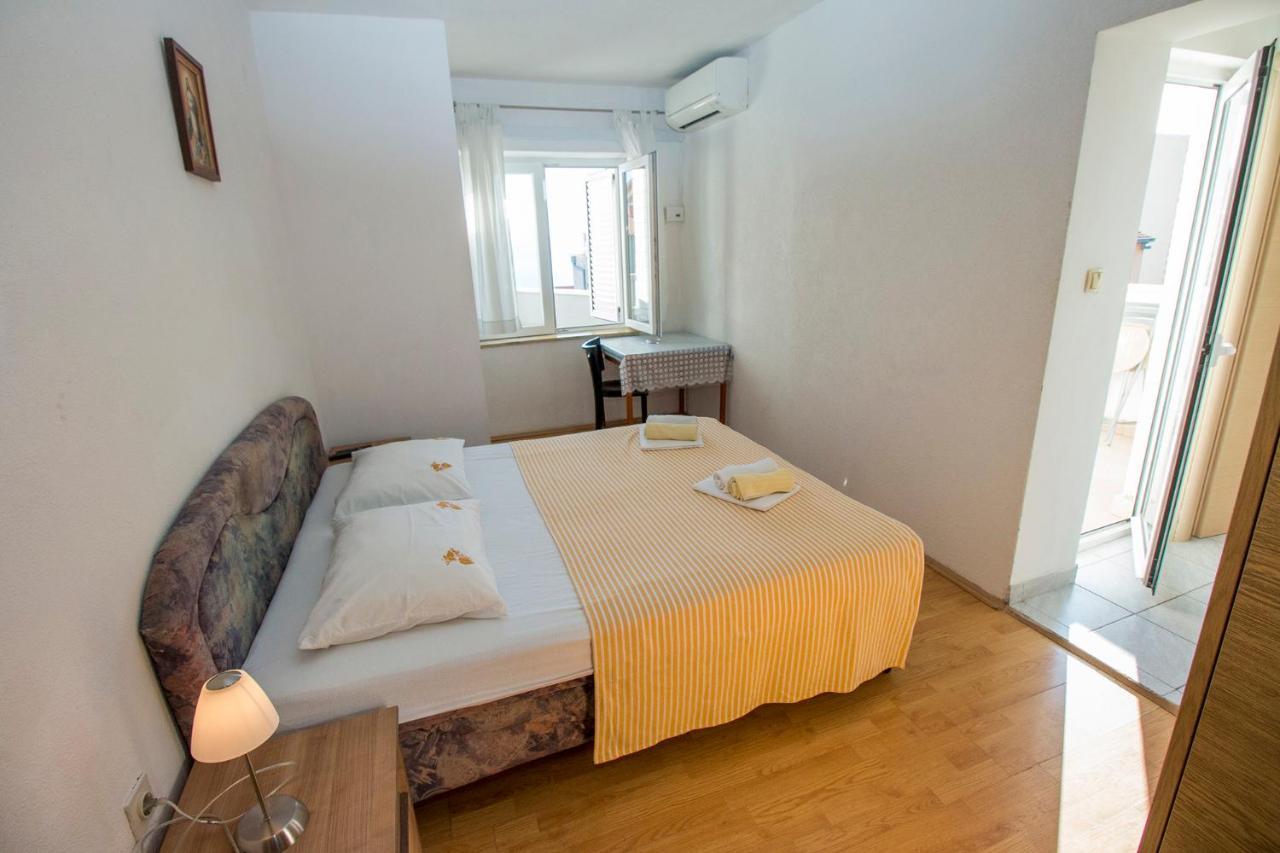 Mrkonjic Branko & Marija Apartmani Omiš Exteriör bild