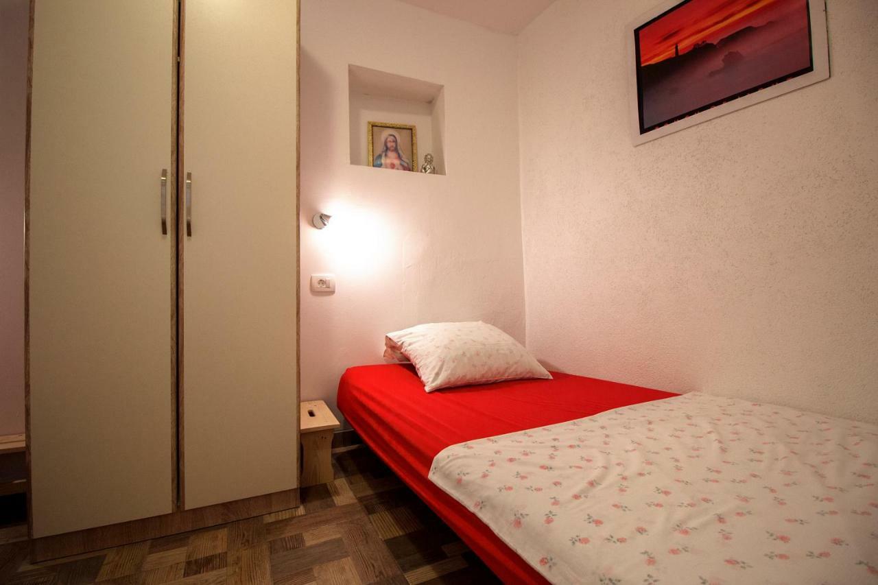Mrkonjic Branko & Marija Apartmani Omiš Exteriör bild