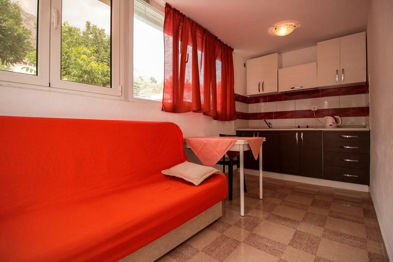 Mrkonjic Branko & Marija Apartmani Omiš Exteriör bild