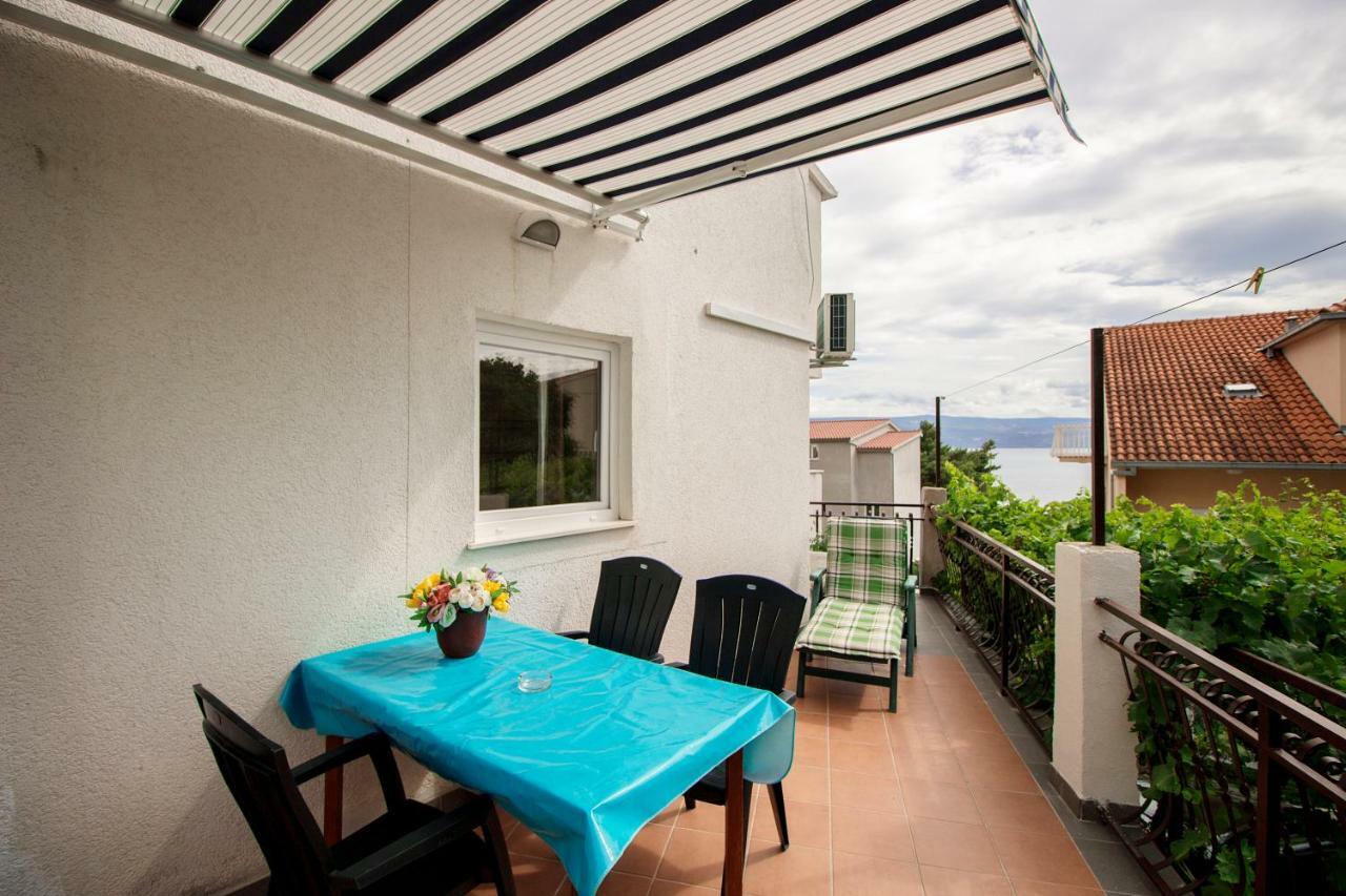 Mrkonjic Branko & Marija Apartmani Omiš Exteriör bild