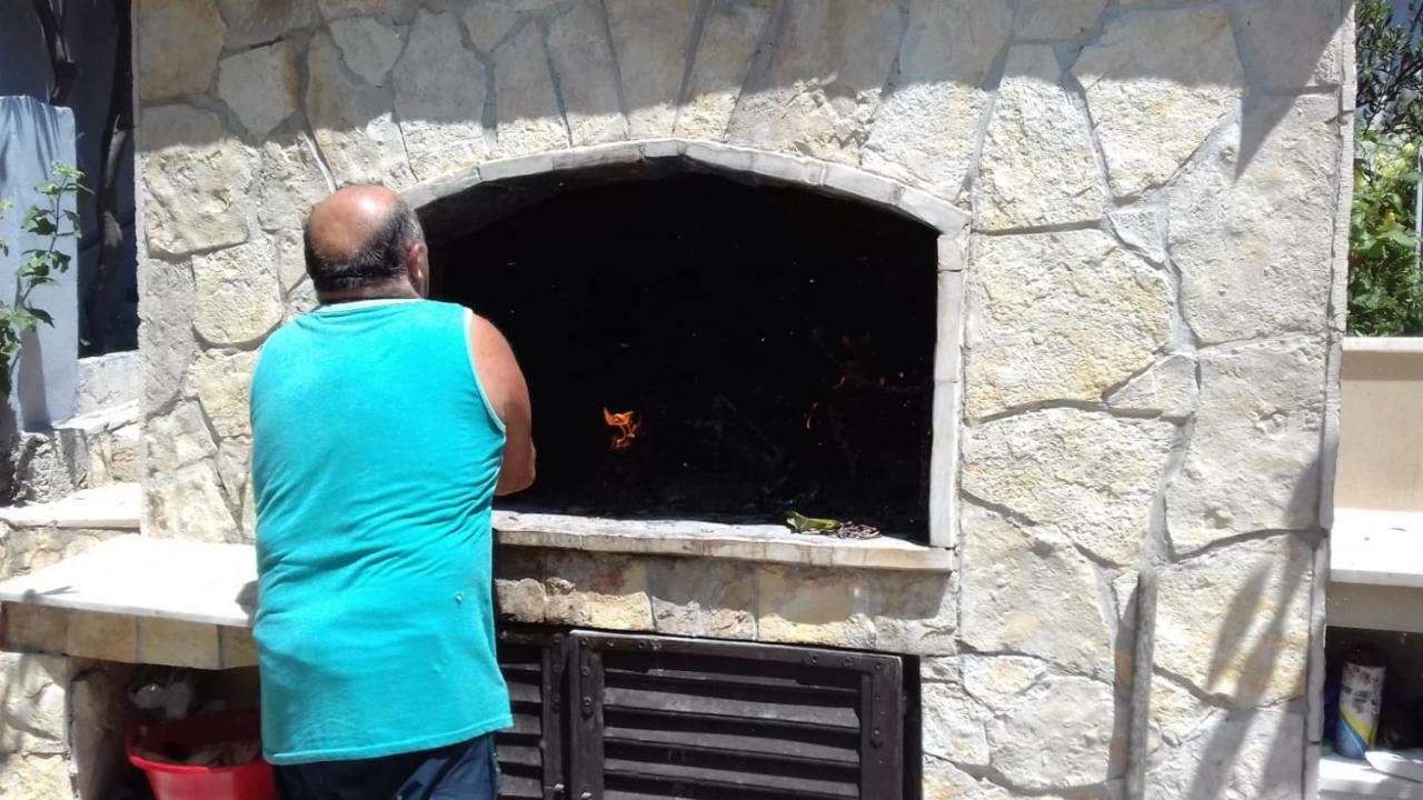 Mrkonjic Branko & Marija Apartmani Omiš Exteriör bild