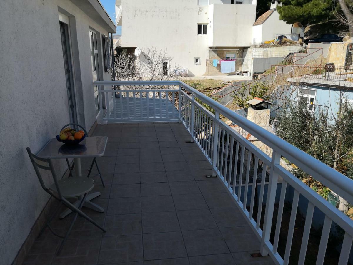 Mrkonjic Branko & Marija Apartmani Omiš Exteriör bild