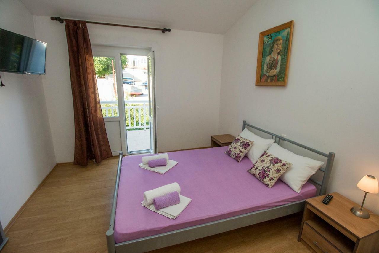 Mrkonjic Branko & Marija Apartmani Omiš Exteriör bild