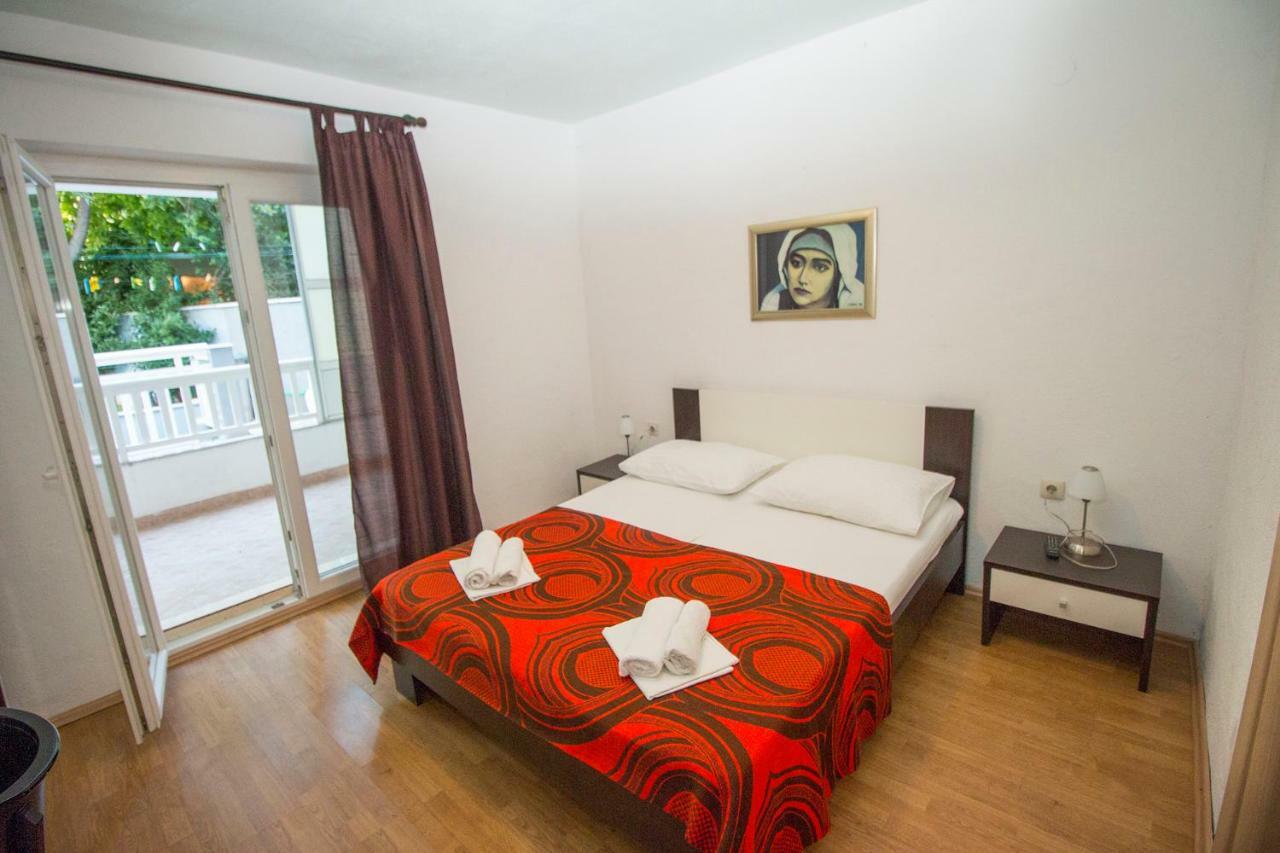 Mrkonjic Branko & Marija Apartmani Omiš Exteriör bild